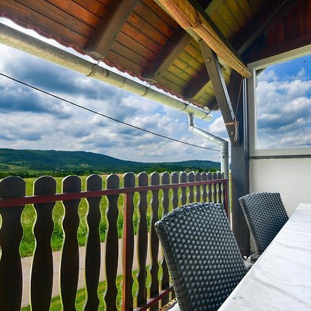 Apartment Ivano Rakovica Exterior foto