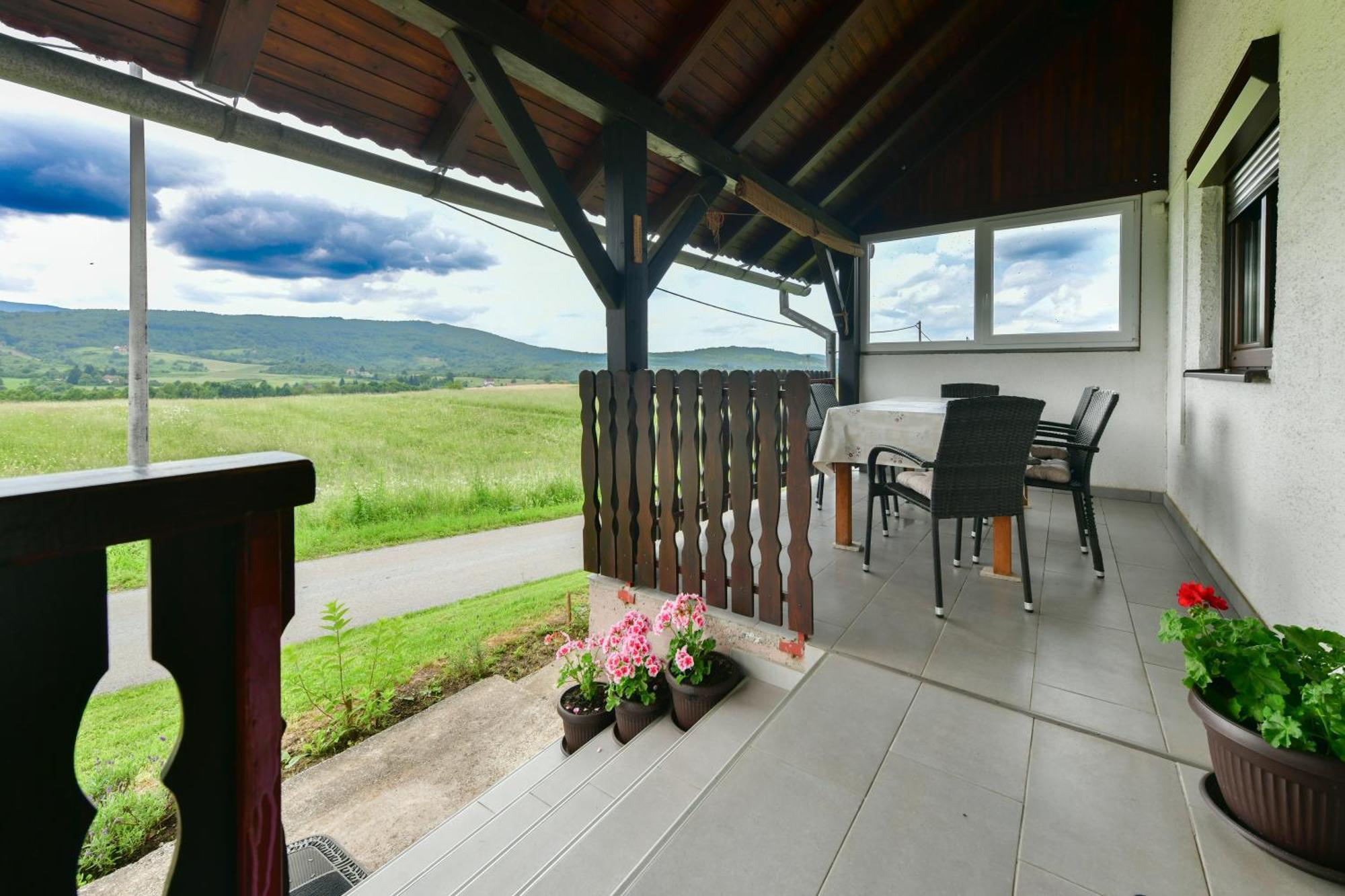 Apartment Ivano Rakovica Exterior foto